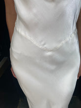 Load image into Gallery viewer, Ivory Ghost gown