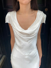 Load image into Gallery viewer, Ivory Ghost gown