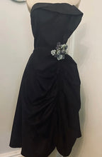 Load image into Gallery viewer, Fred Perlberg black 50’s dress