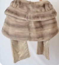 Load image into Gallery viewer, 50’s vintage mink stole
