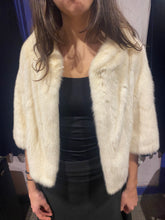 Load image into Gallery viewer, White mink portrait collar jacket
