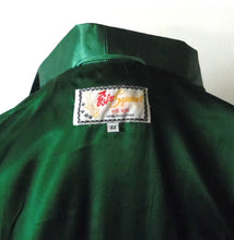 Load image into Gallery viewer, Emerald green vintage brocade XL robe
