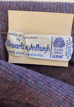 Load image into Gallery viewer, Vintage Scottish cardy
