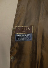 Load image into Gallery viewer, Burberry Gaberdine coat M
