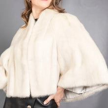 Load image into Gallery viewer, Cream mink cape
