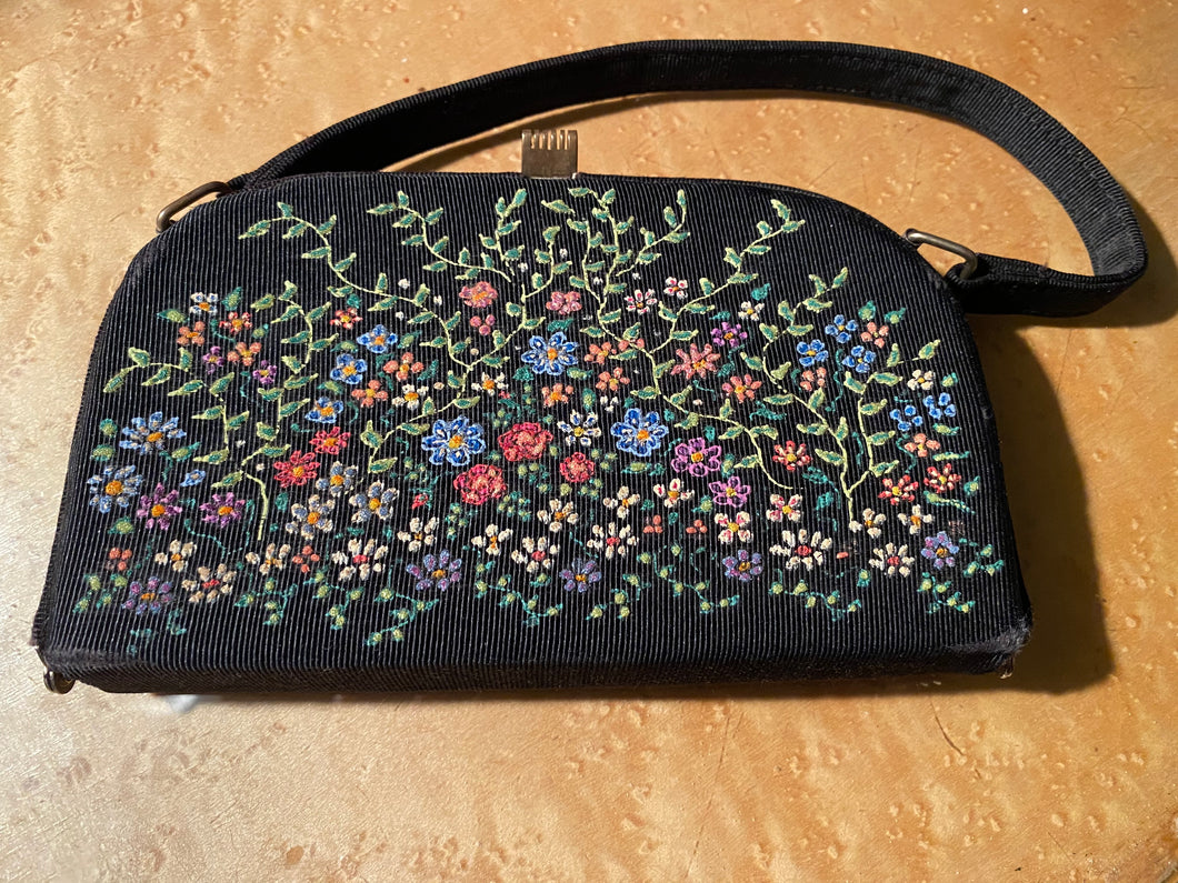 Embroidered vintage cordé bag