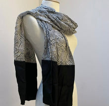 Load image into Gallery viewer, Silk paisley stole
