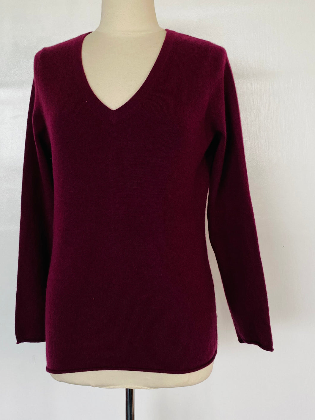 Only Mine burgundy cashmere V sweater