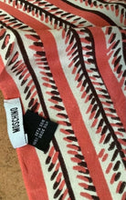 Load image into Gallery viewer, Moschino pure silk pointed scarf
