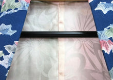 Load image into Gallery viewer, Blue pine leaf print haori
