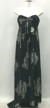 Load image into Gallery viewer, Nicole Miller Black silk lamé gown NWT
