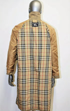 Load image into Gallery viewer, Burberrys man’s 46” reg vintage  trench coat
