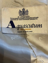 Load image into Gallery viewer, Aquascutum cotton check raincoat

