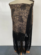 Load image into Gallery viewer, Lamé  gold/black 20&#39;s Art Deco shawl
