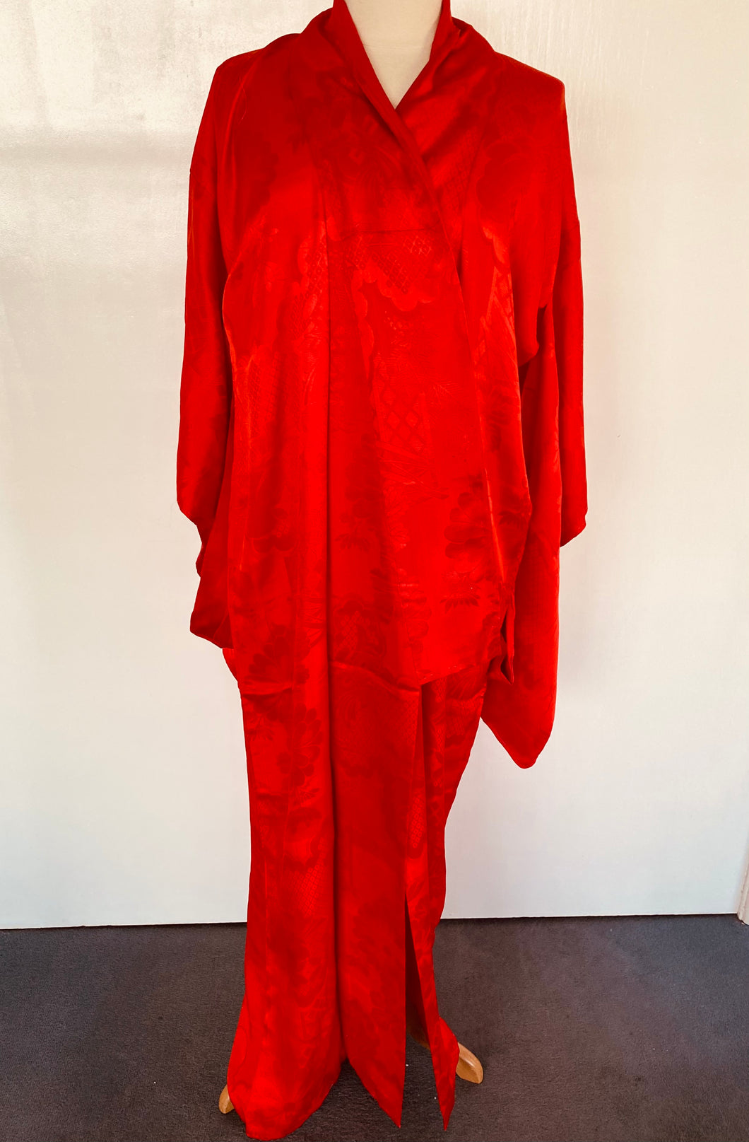 Red pure silk kimono