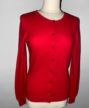 Load image into Gallery viewer, Ellen Tracey Red cashmere cardy.
