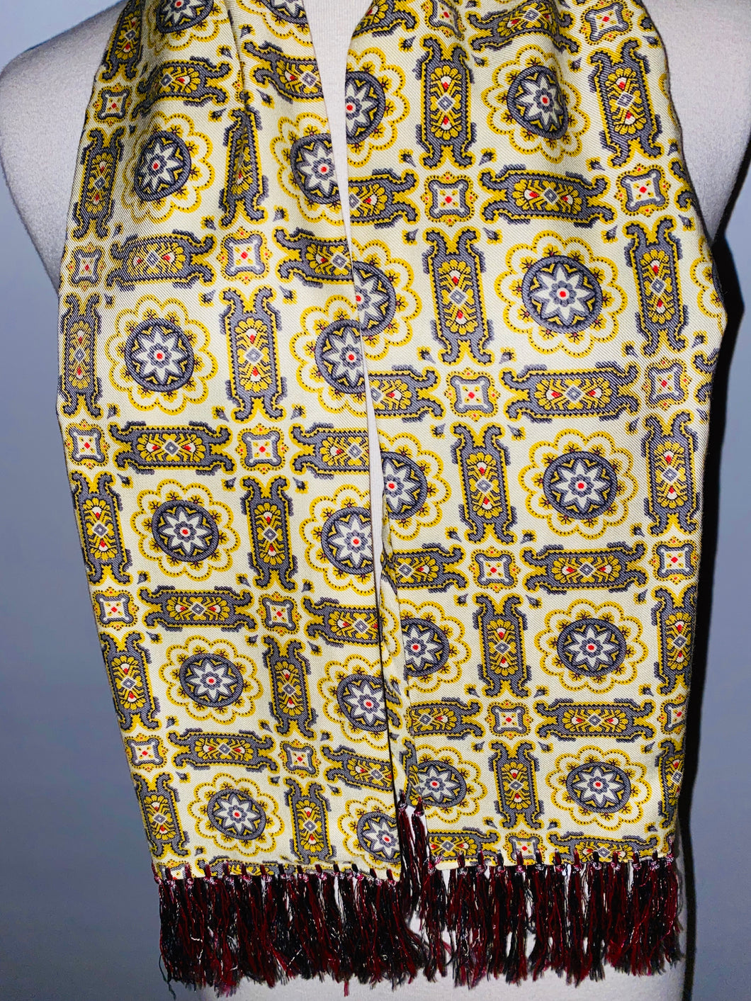 Tootal yellow man’s scarf with tassels