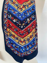 Load image into Gallery viewer, Silk vintage 40’s colourful “cravat”  scarf

