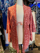 Load image into Gallery viewer, Print floral Japanese haori jacket

