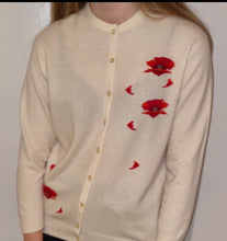 Load image into Gallery viewer, Pringle Poppy Intarsia White cashmere cardy

