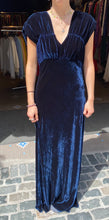 Load image into Gallery viewer, Midnight blue velvet gown
