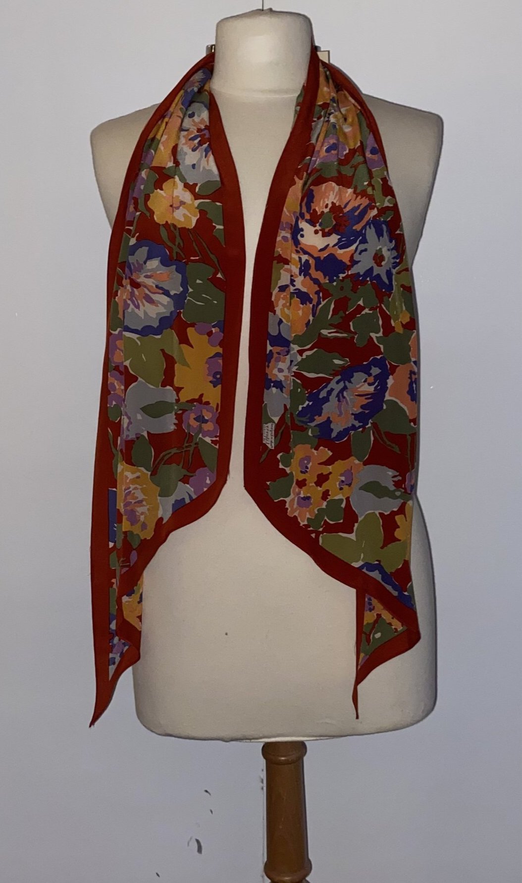 Vintage Liberty Pointed scarf