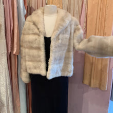 Load image into Gallery viewer, Azurene  Palamino small mink jacket
