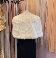 Load image into Gallery viewer, White Coney cape
